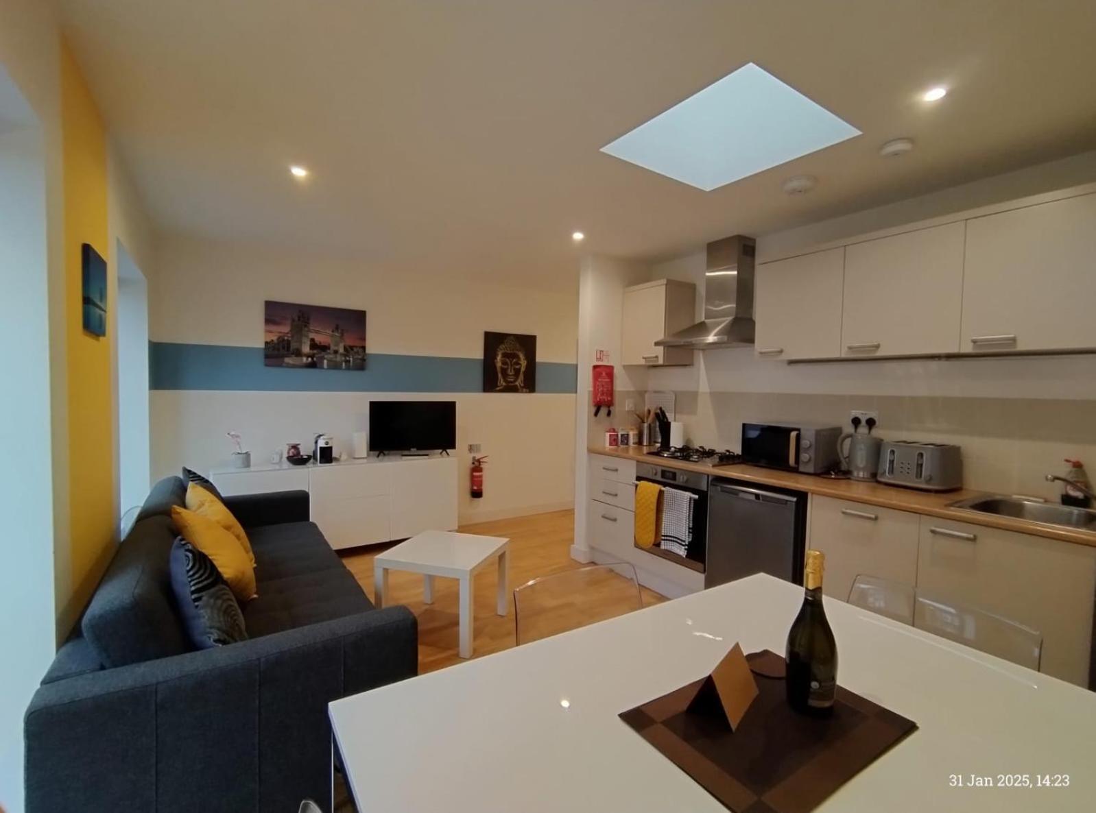 Lovely 1 Bedroom Apartment In South East Лондон Экстерьер фото